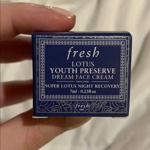 Fresh face night cream